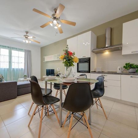 Azure Haven - Gzira Apartments And Penthouse By Shortletsmalta Экстерьер фото