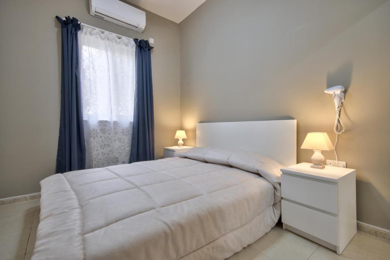 Azure Haven - Gzira Apartments And Penthouse By Shortletsmalta Экстерьер фото